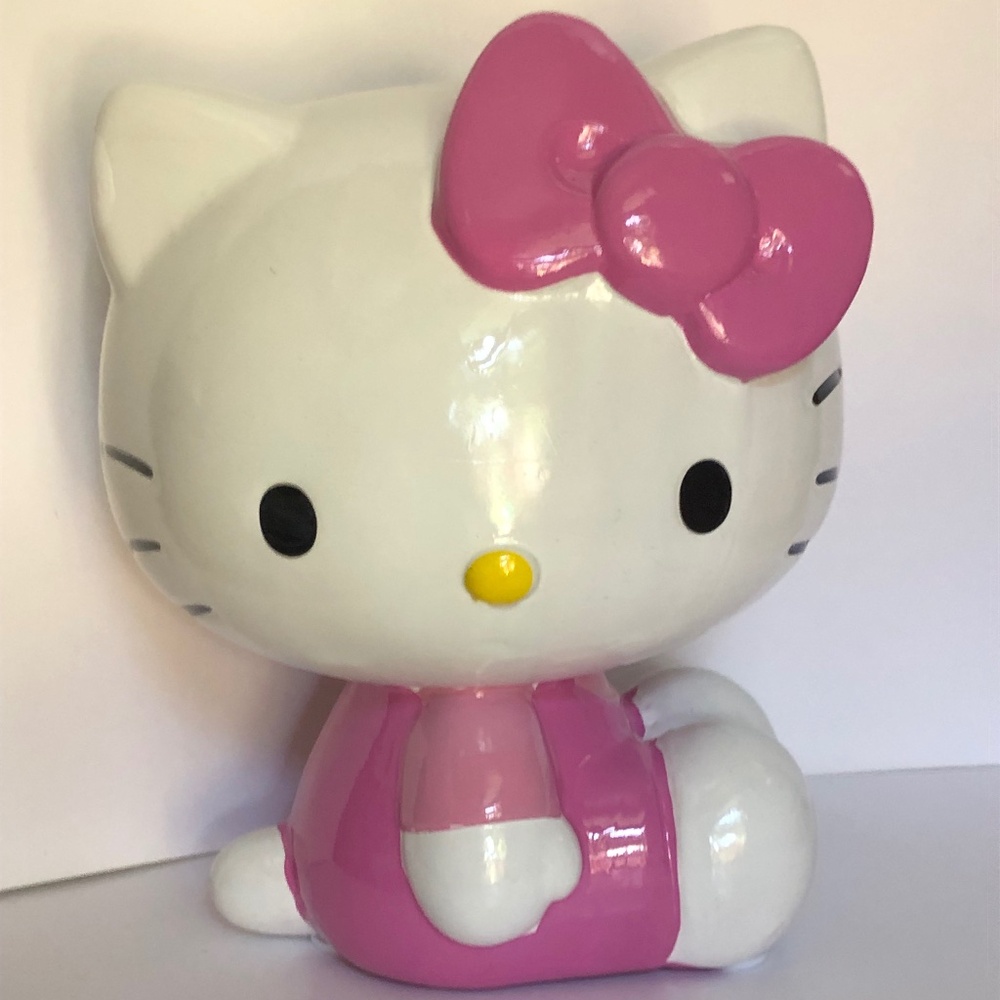 Hello Kitty Pink Ceramic Figure Coin Bank New